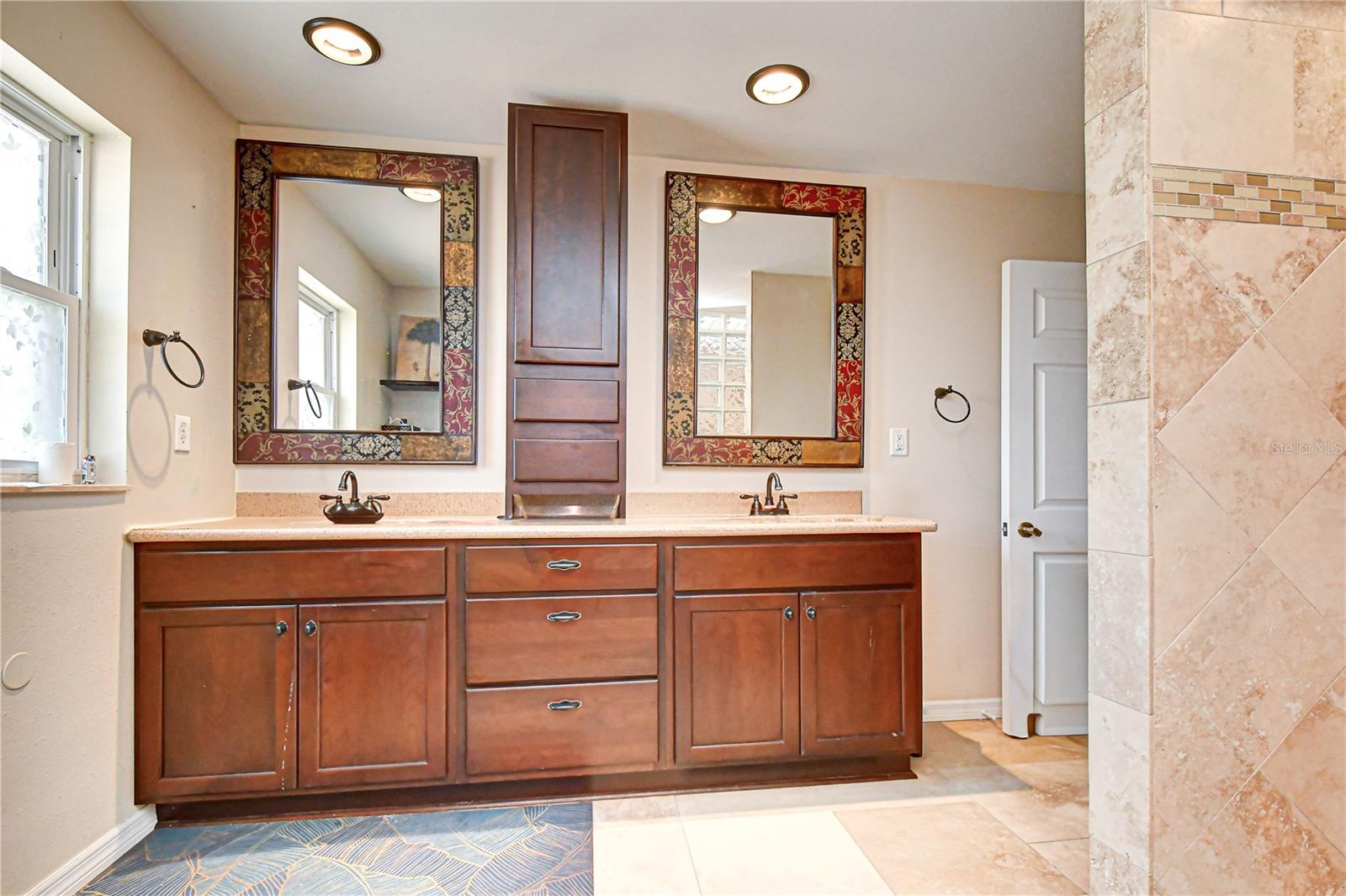 SHERYL MANOR UNIT ONE KEADLE REP - Residential