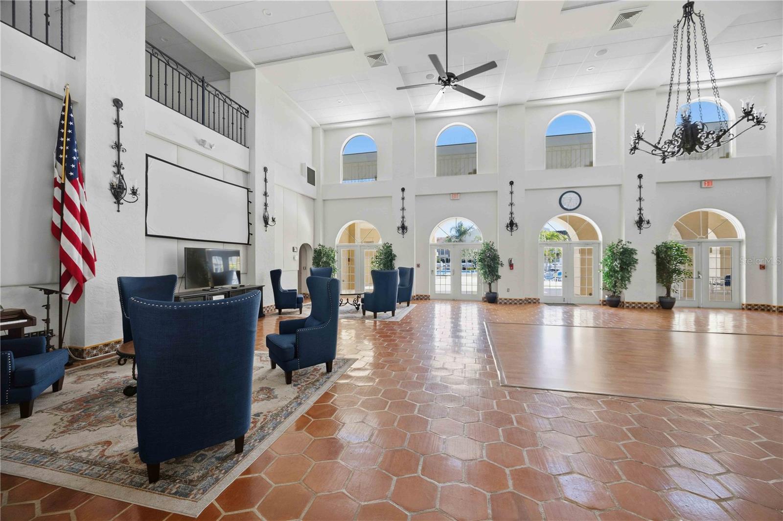 VIZCAYA PH 6,10&11 - Residential