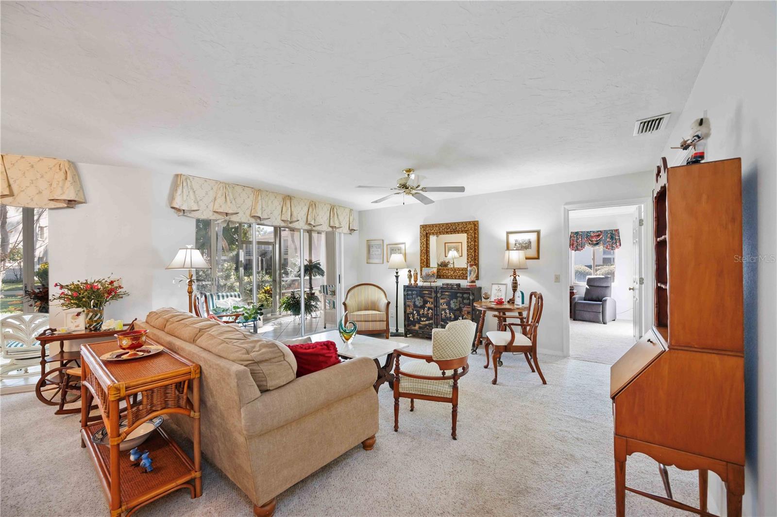 VIZCAYA PH 6,10&11 - Residential