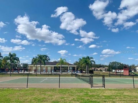 A home in LAKELAND