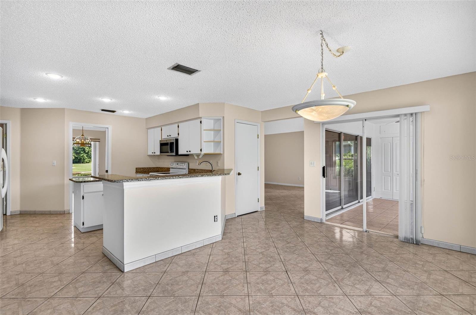 1704 TREMONT COURT