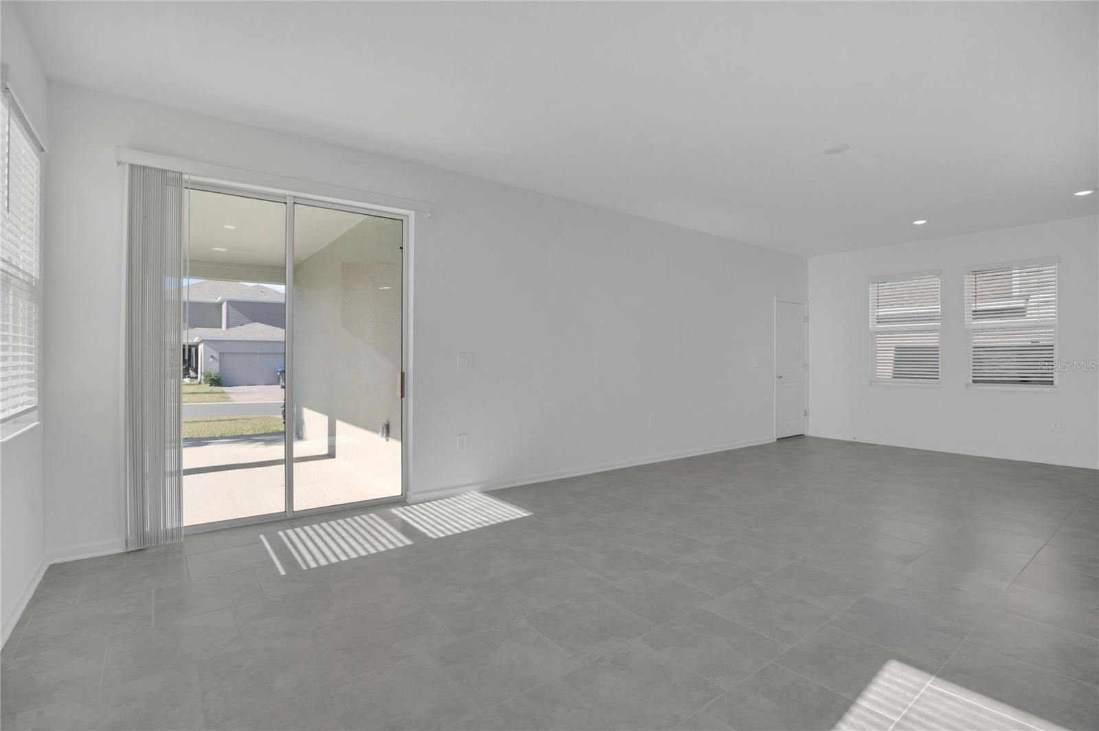 RHETTS RDG - Residential