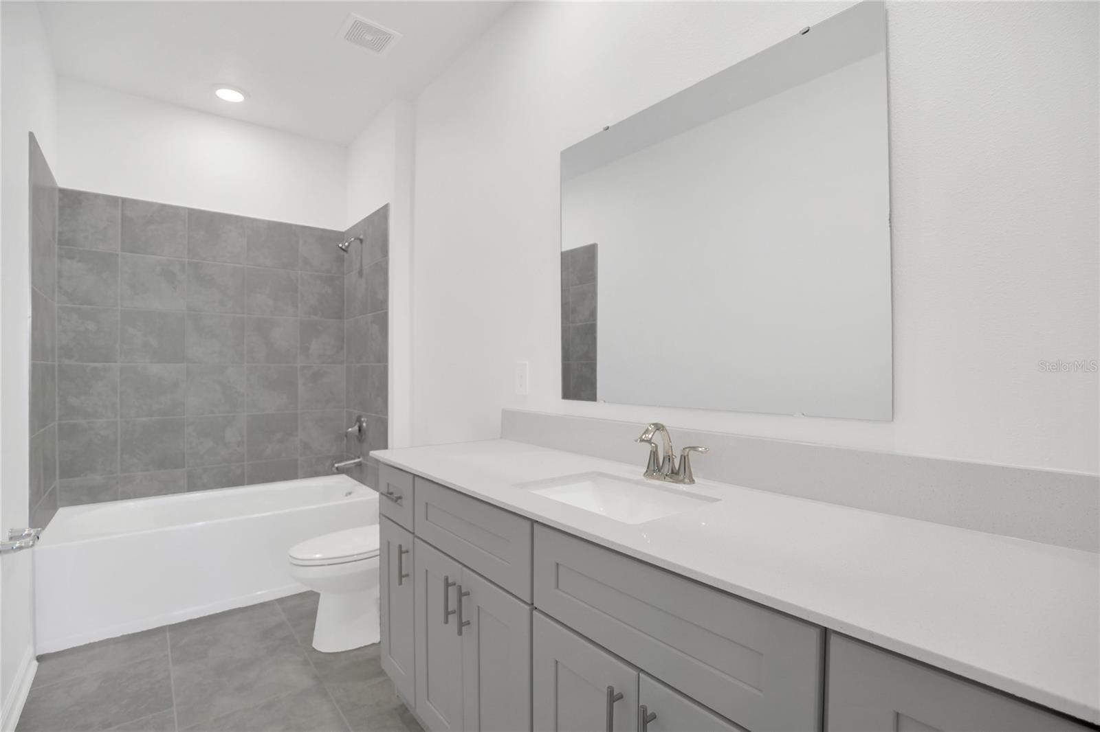 RHETTS RDG - Residential