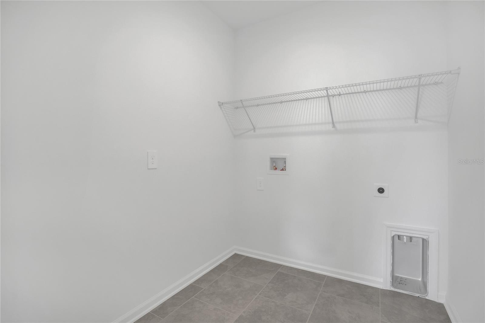 RHETTS RDG - Residential