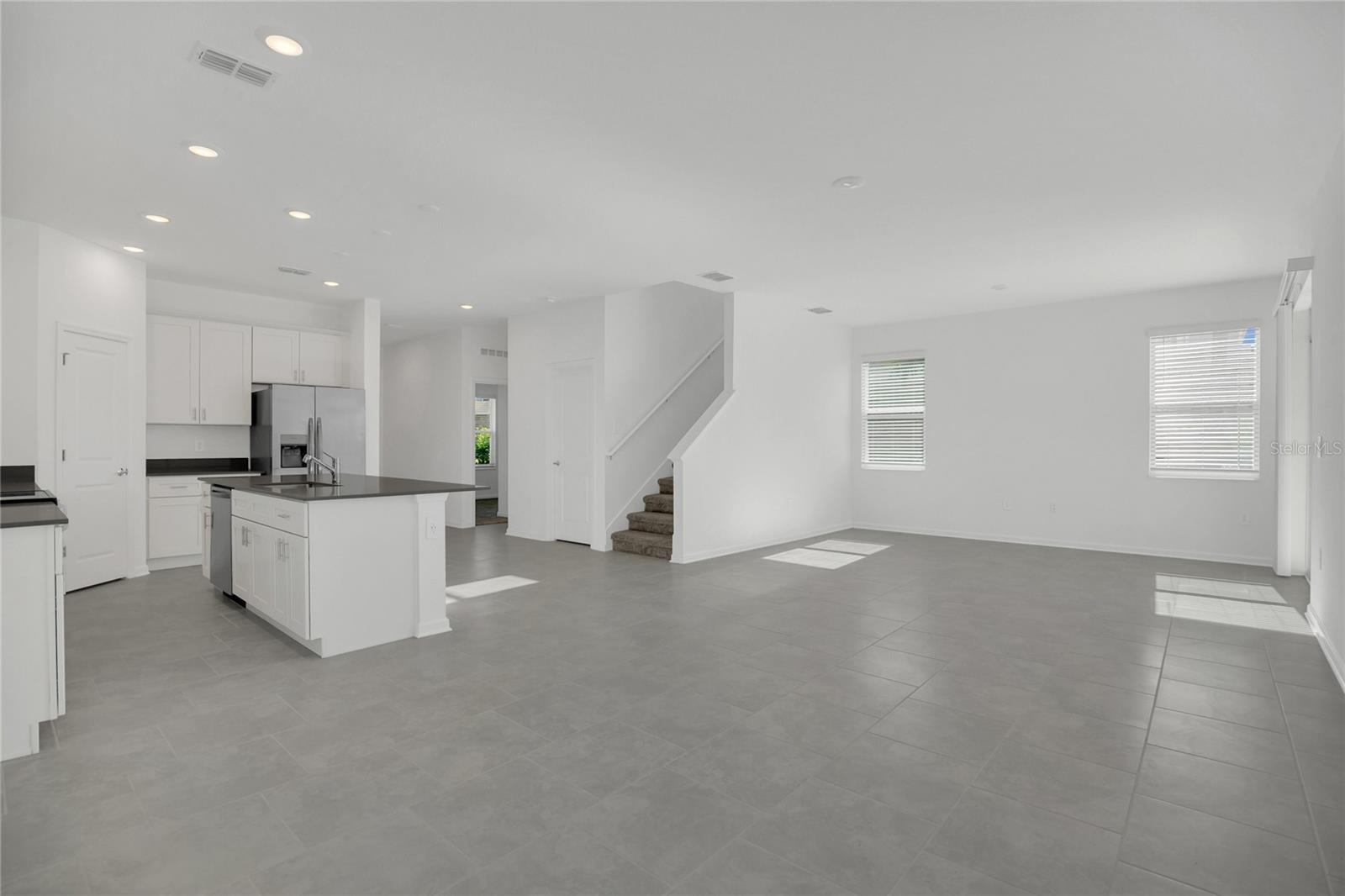 RHETTS RDG - Residential