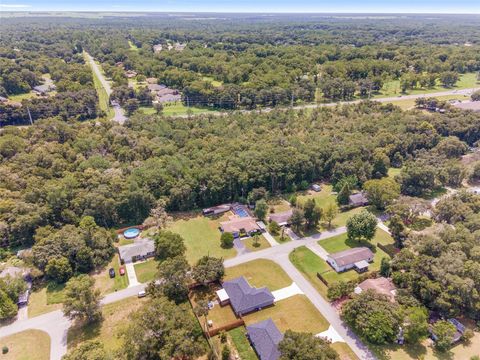 A home in DUNNELLON