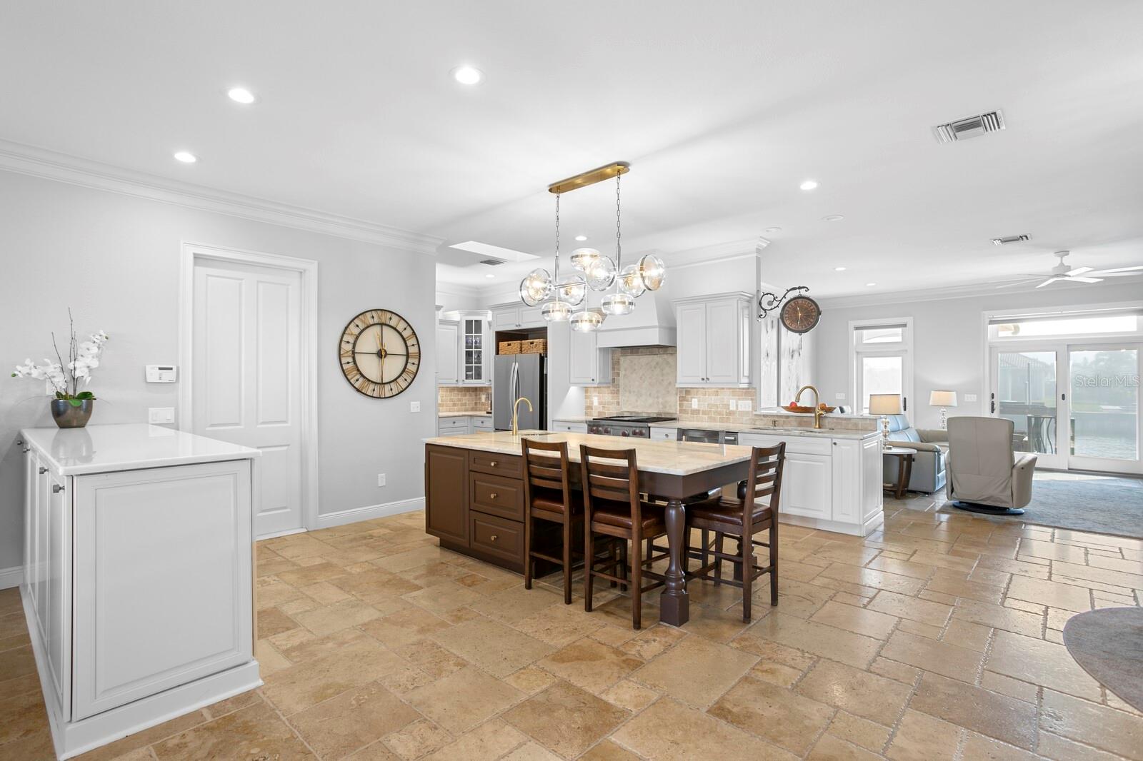 VENETIAN ISLES - Residential