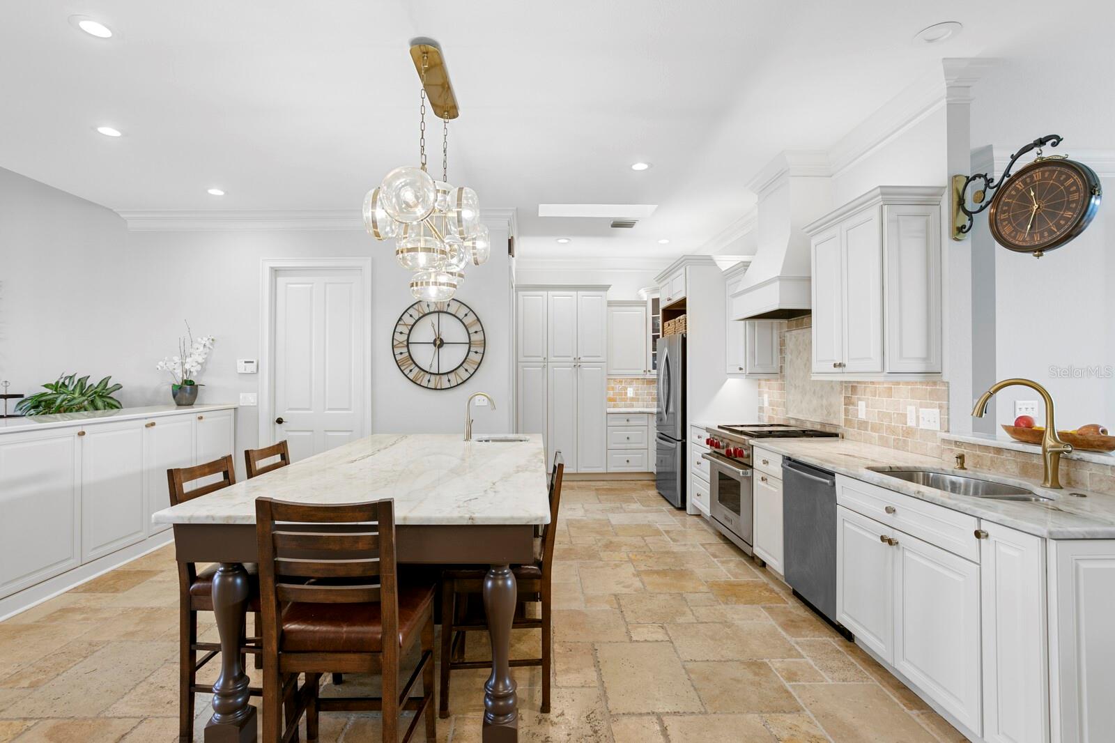 VENETIAN ISLES - Residential