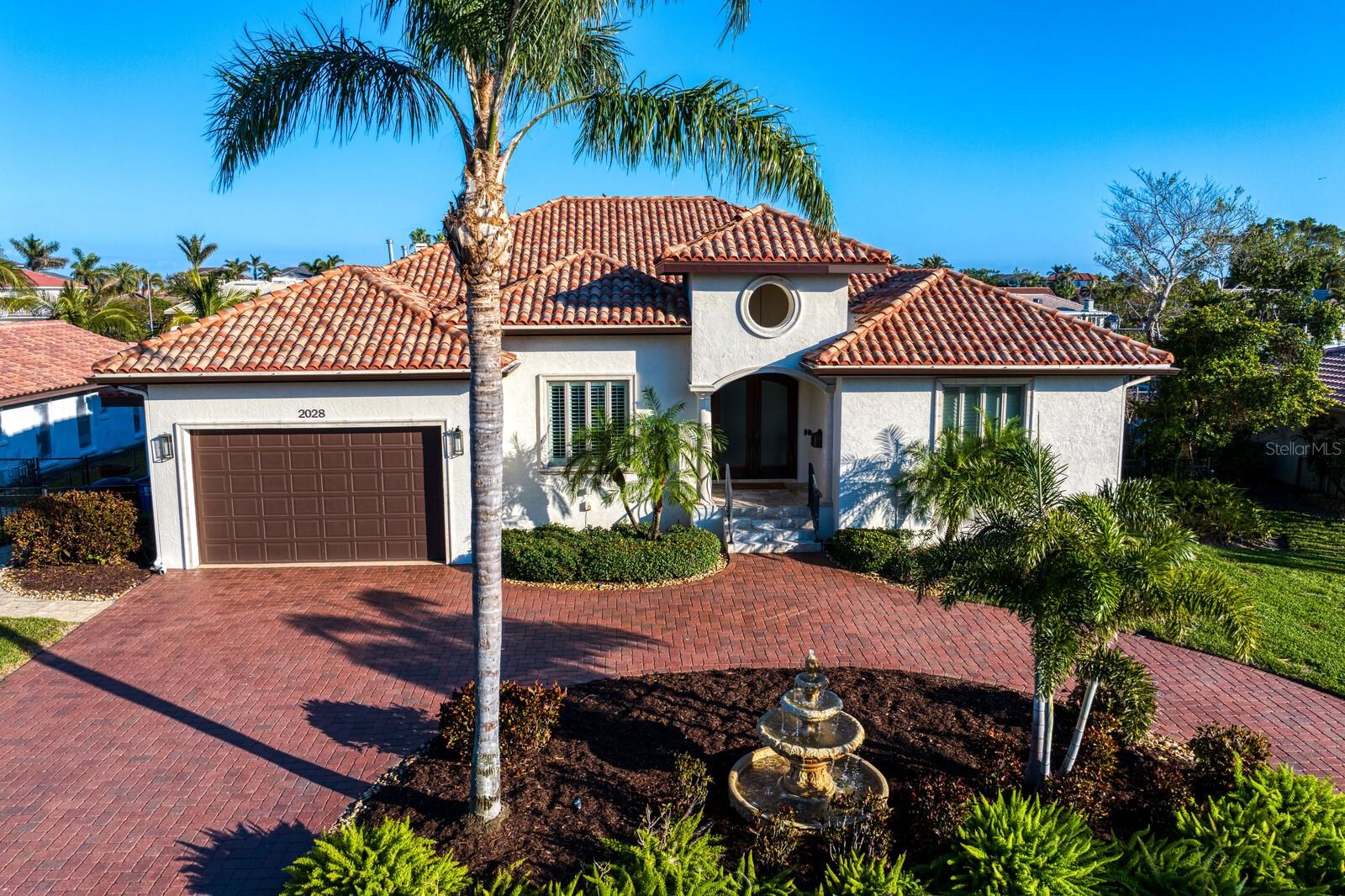 VENETIAN ISLES - Residential