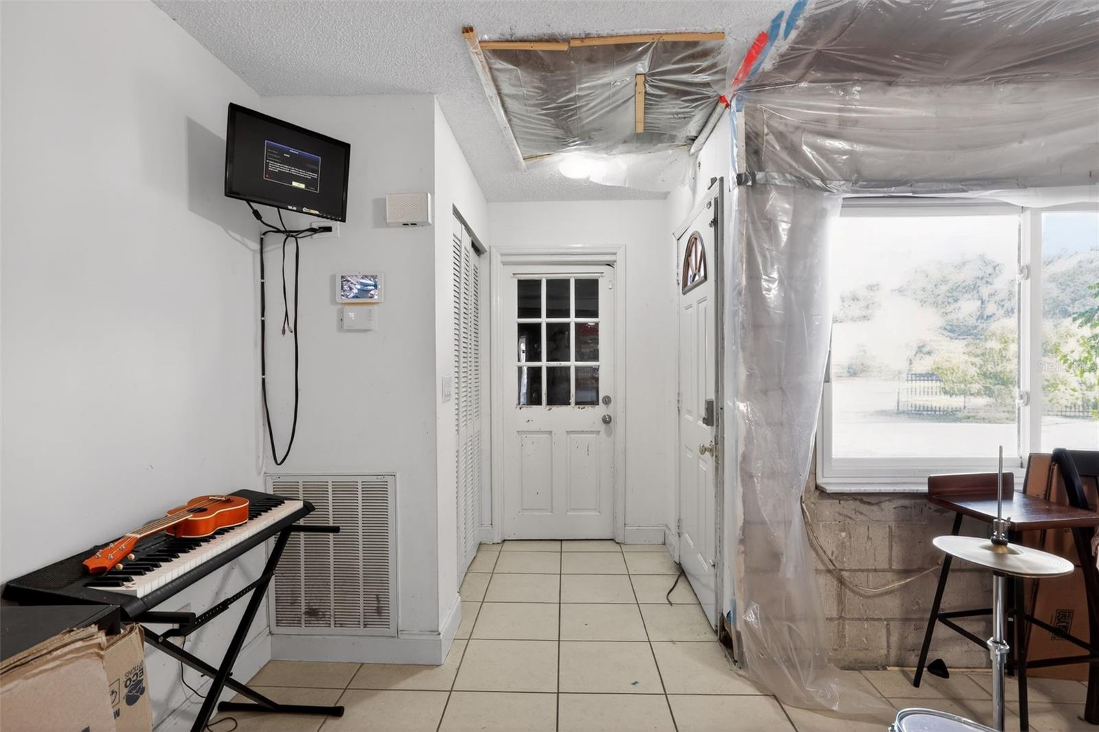 FOUR WINDS ESTATES UNIT 4 - Residential