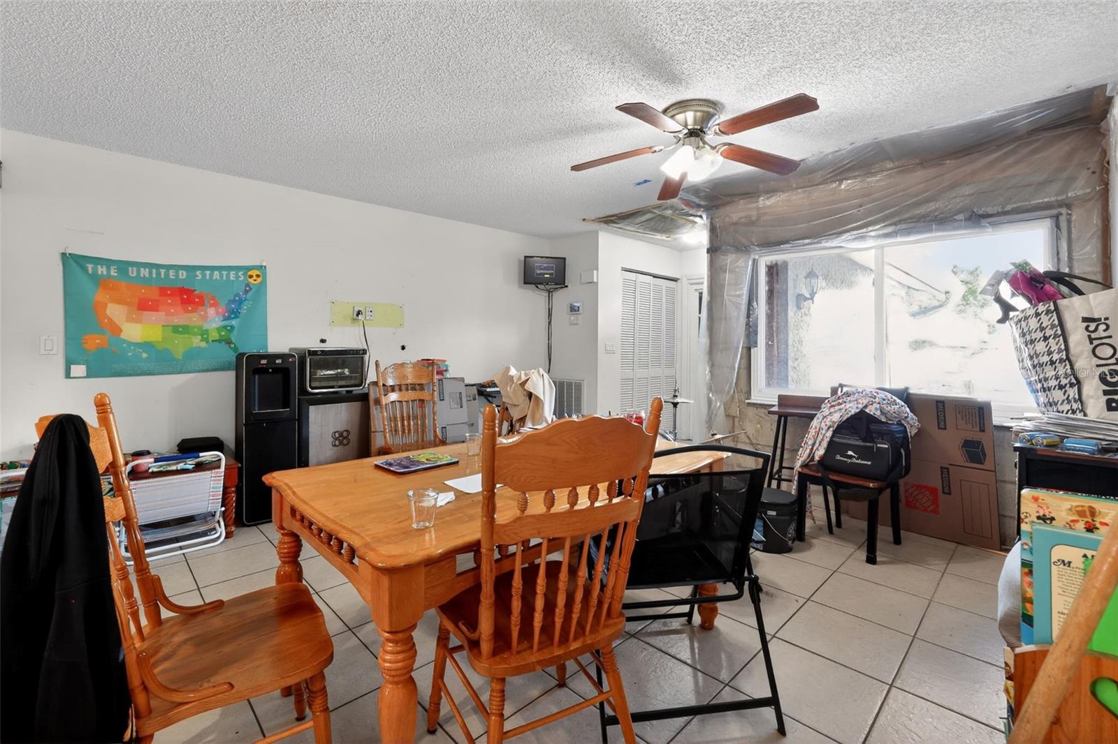 FOUR WINDS ESTATES UNIT 4 - Residential