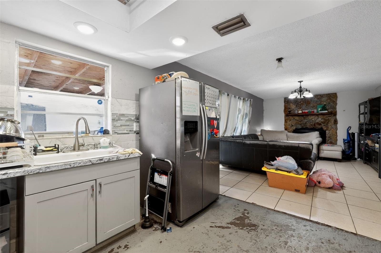 FOUR WINDS ESTATES UNIT 4 - Residential