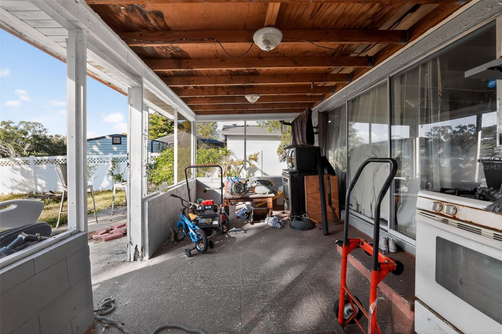 FOUR WINDS ESTATES UNIT 4 - Residential