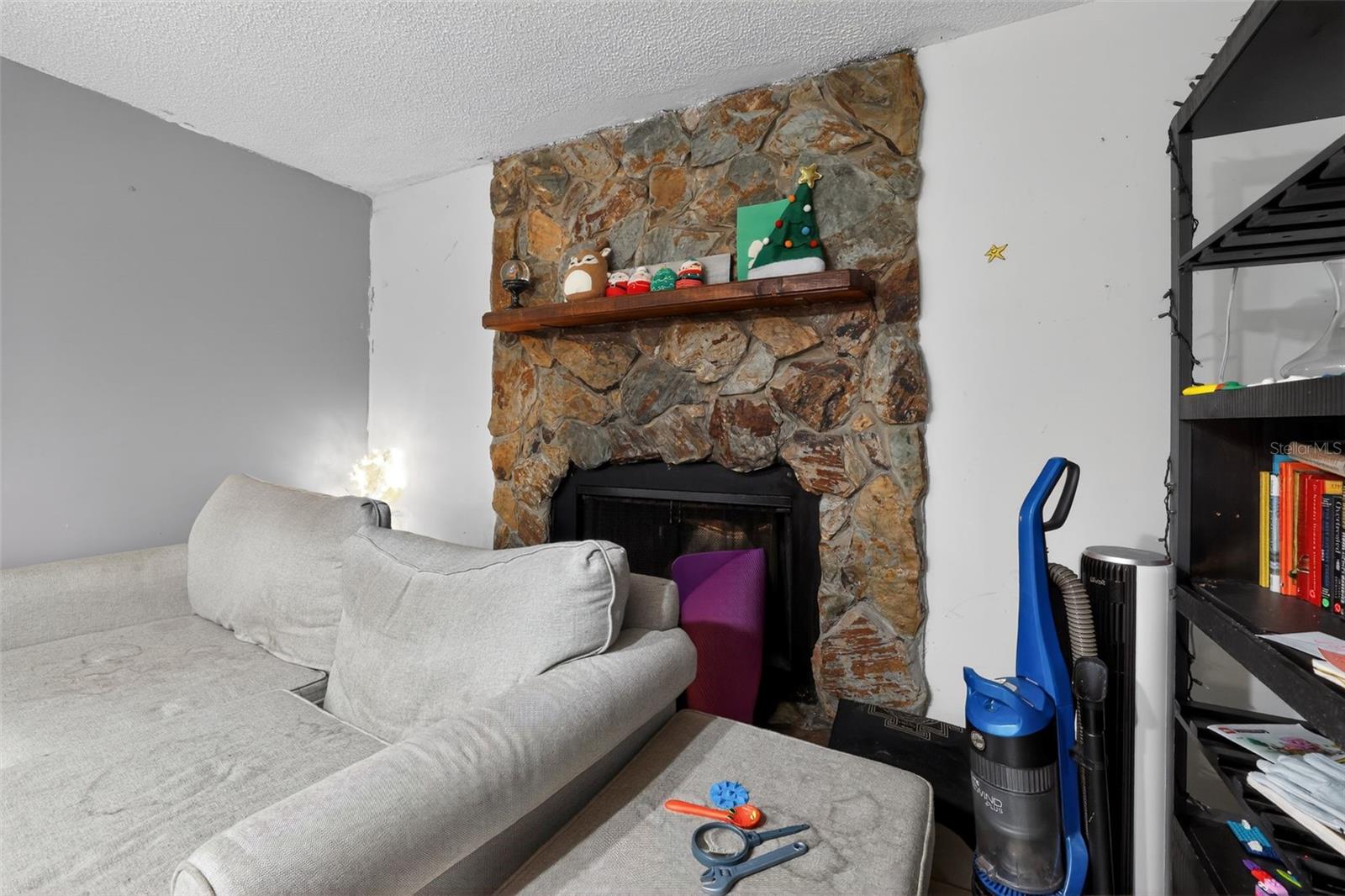 FOUR WINDS ESTATES UNIT 4 - Residential