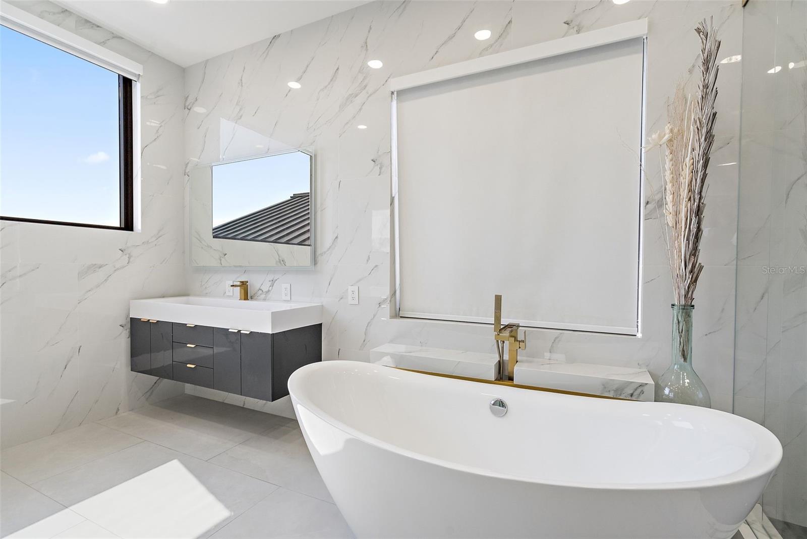 LEWIS ISLAND BAHAMA ISLES ADD - Residential