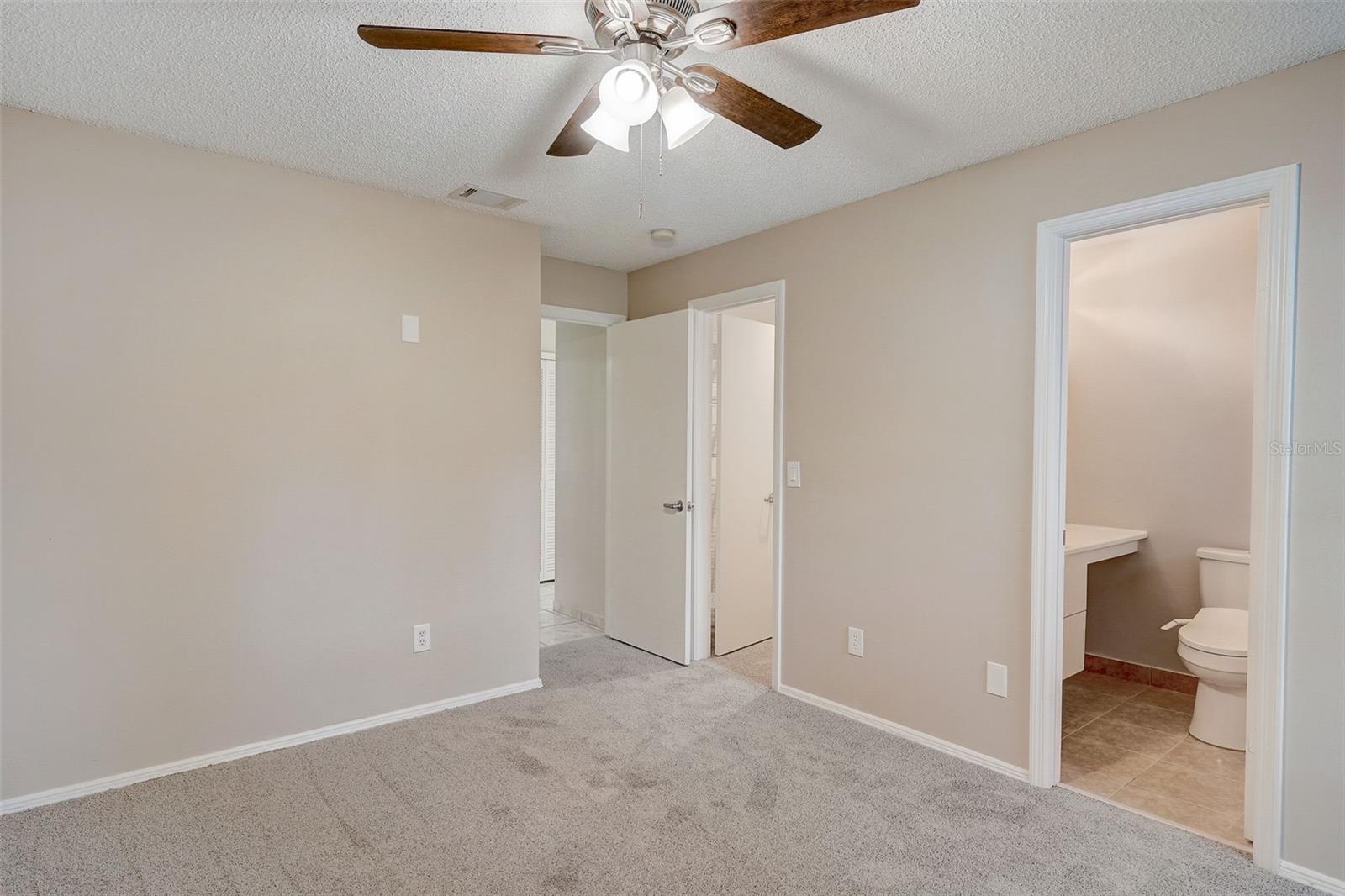 ISLAND COVE VILLAS PH 01 - Residential