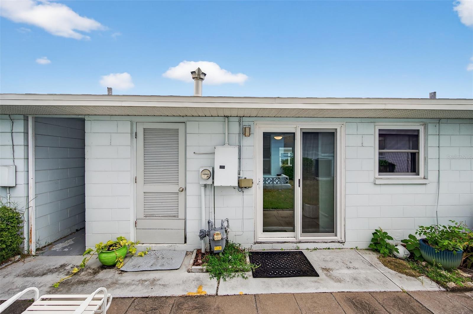 SEMINOLE HILL VILLAS - Residential