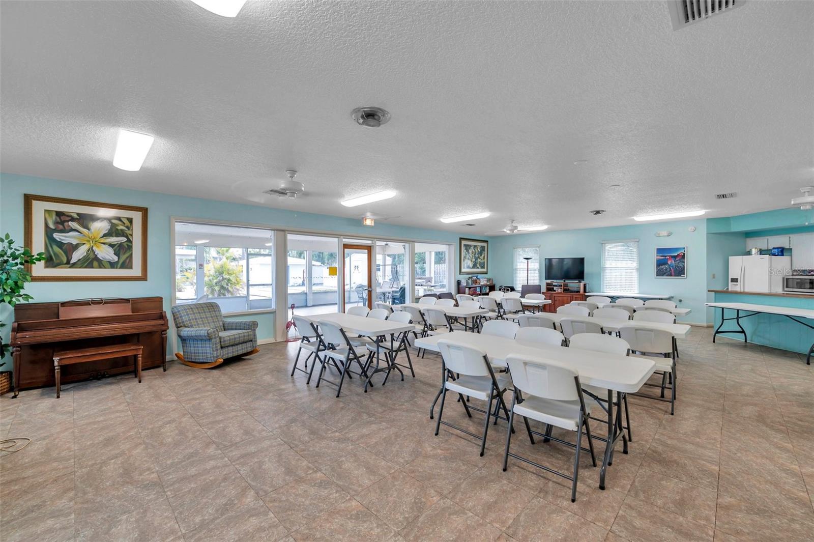 SEMINOLE HILL VILLAS - Residential