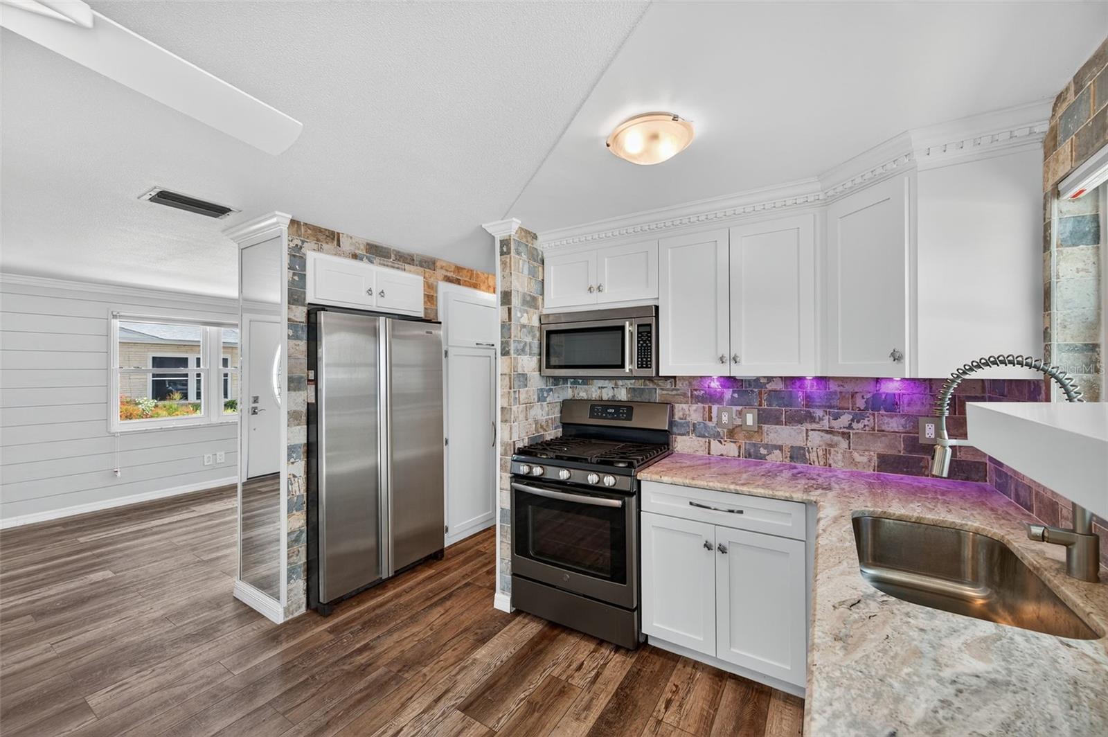 SEMINOLE HILL VILLAS - Residential