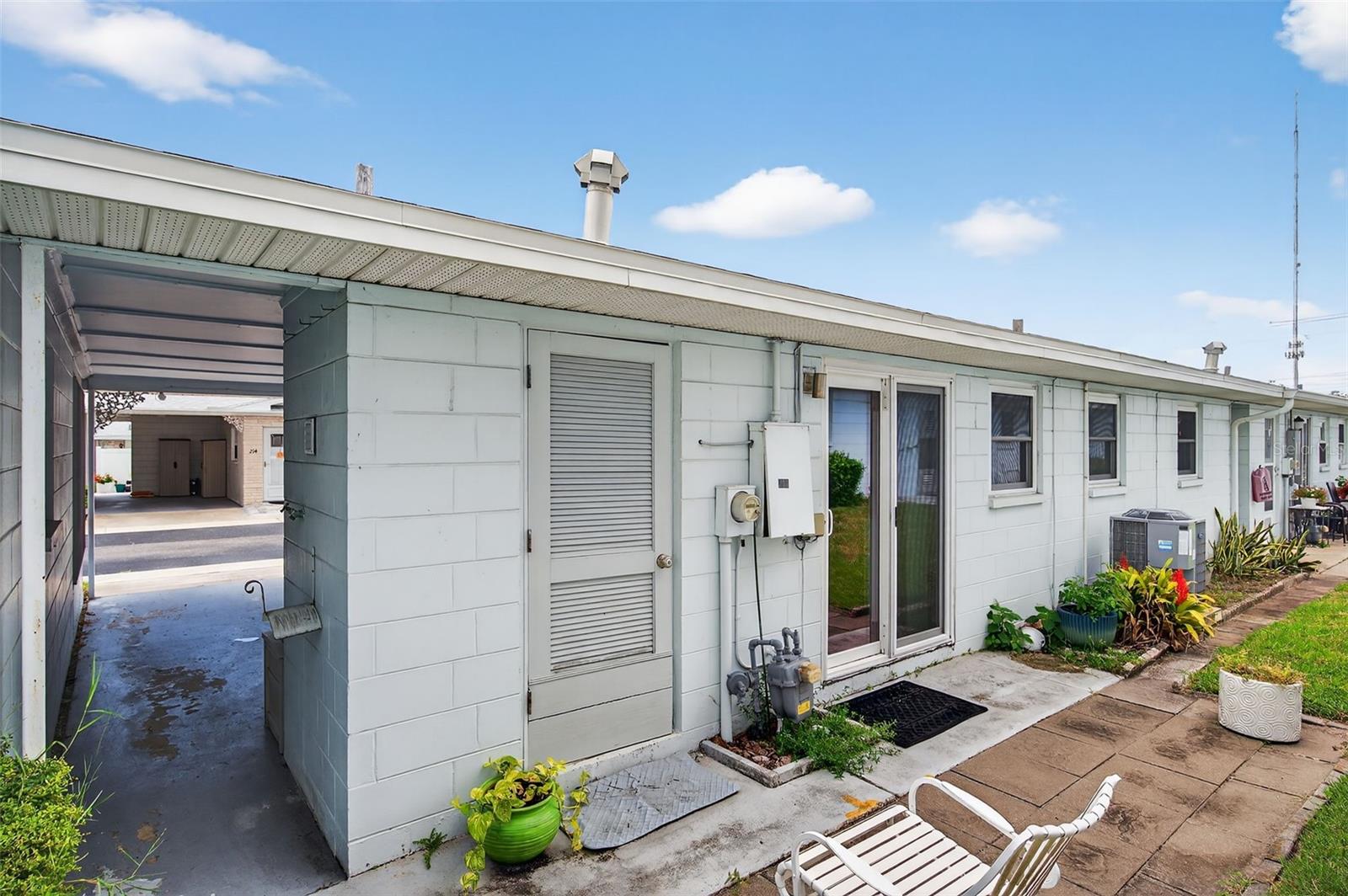 SEMINOLE HILL VILLAS - Residential