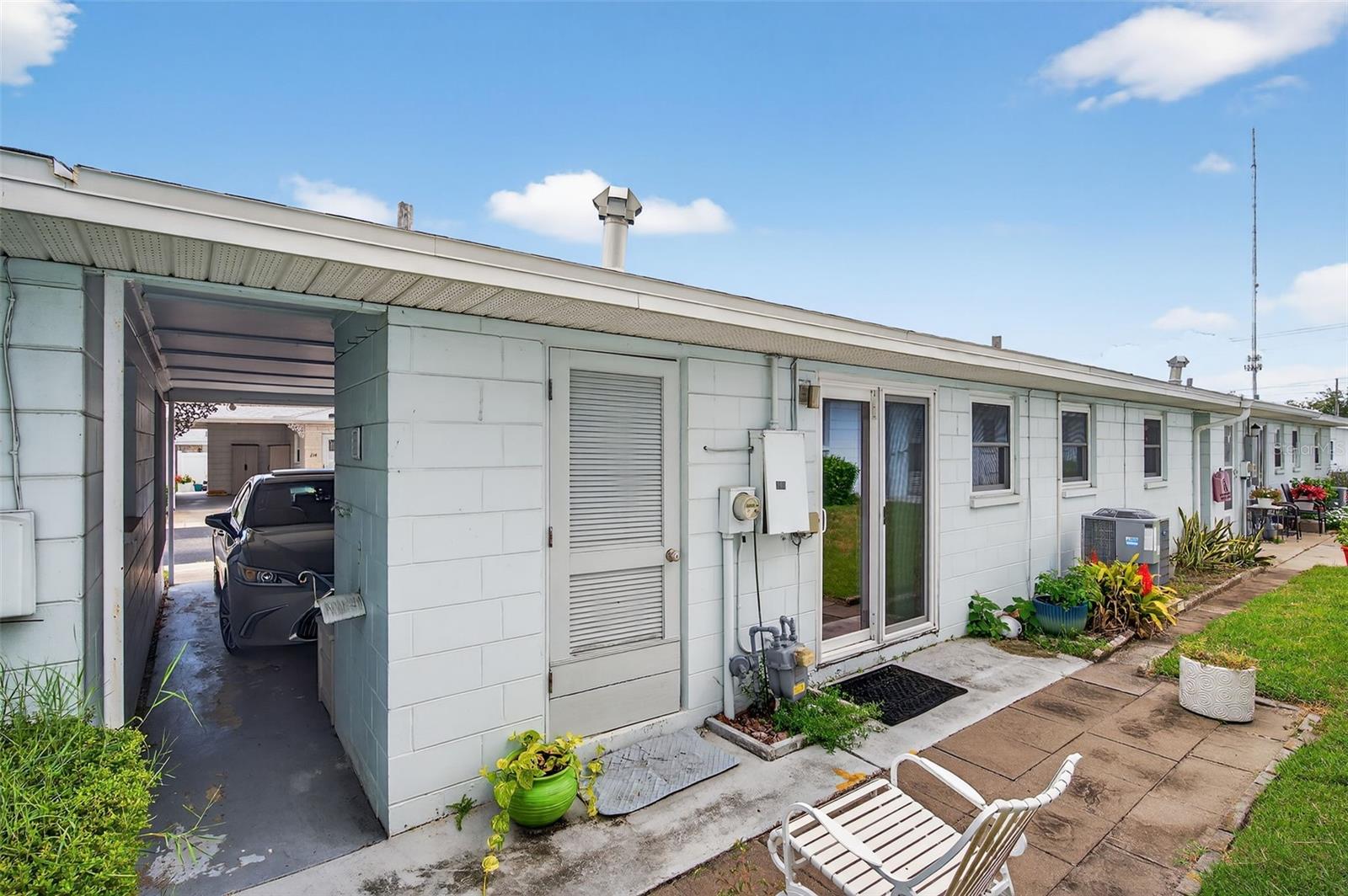 SEMINOLE HILL VILLAS - Residential