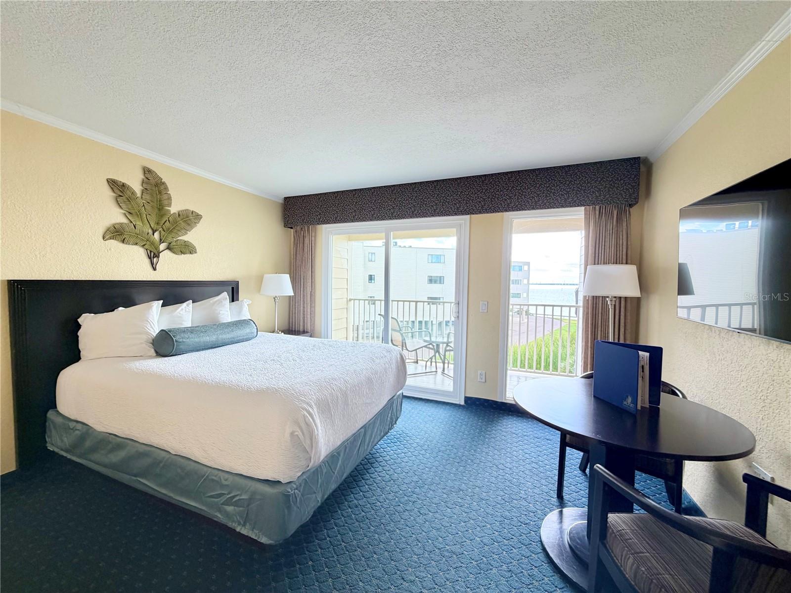 SAILPORT RESORT CONDO ON - Residential