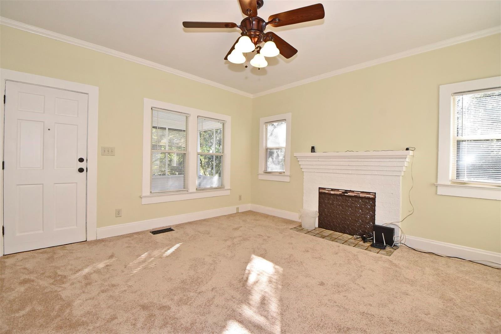 STETSON PLAZA - Residential Lease