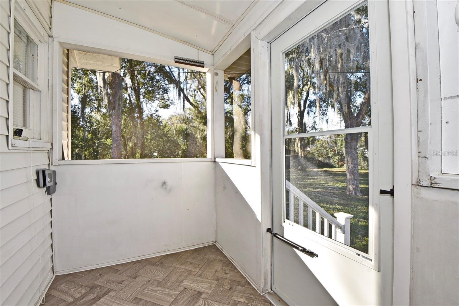 STETSON PLAZA - Residential Lease