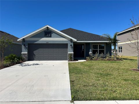 A home in PARRISH