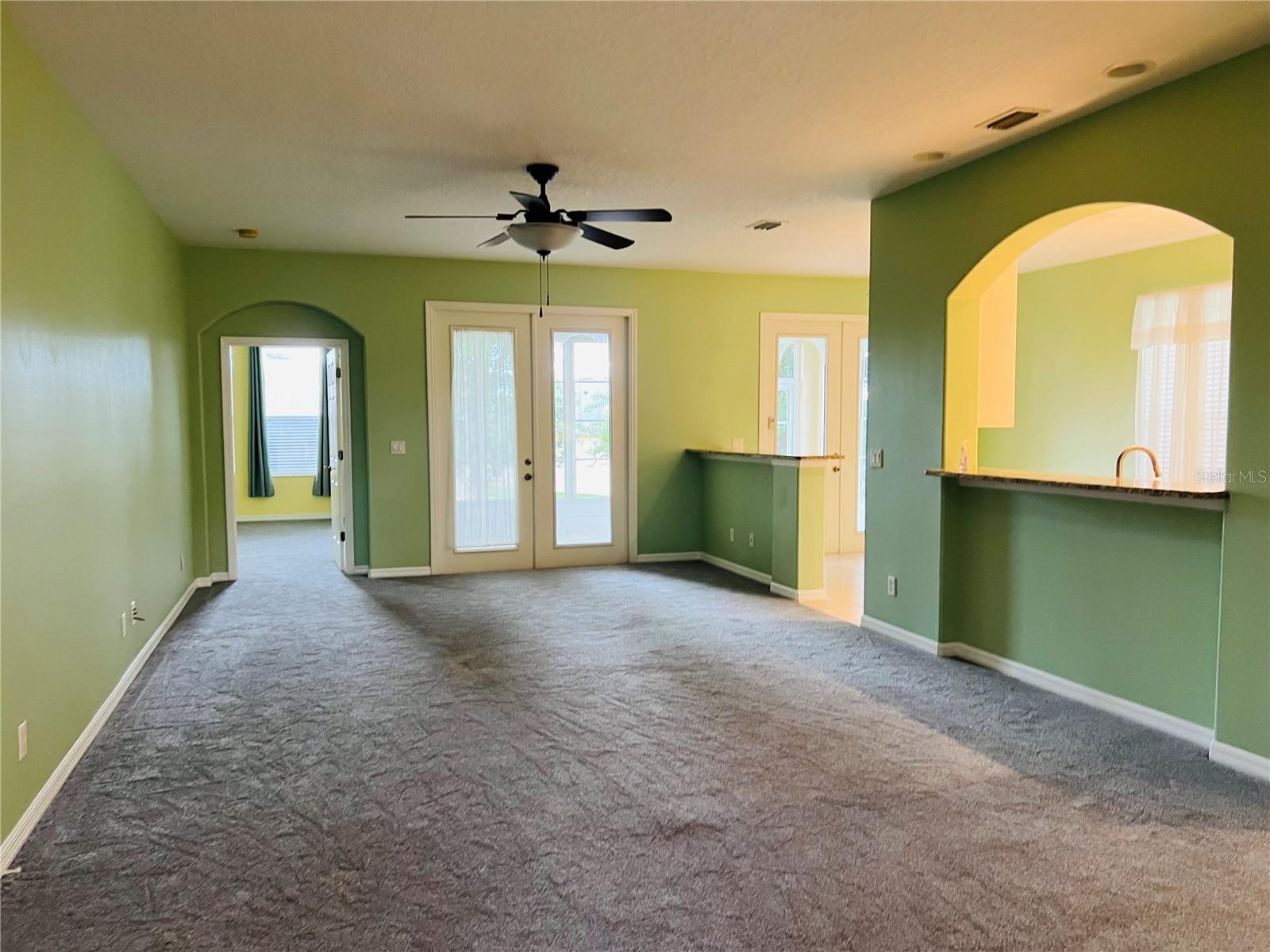 TAVARES ROYAL HARBOR PH 05 - Residential Lease