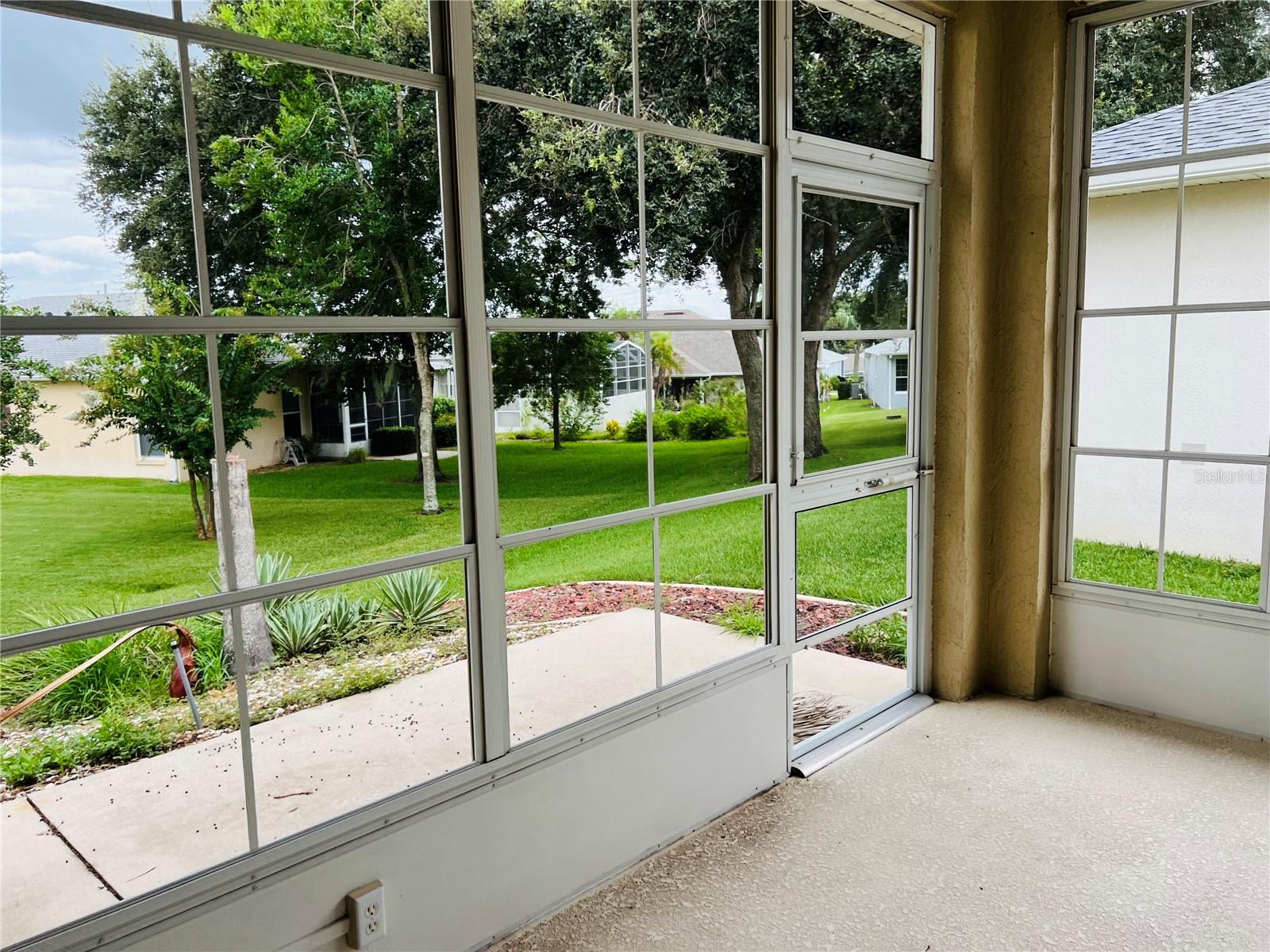 TAVARES ROYAL HARBOR PH 05 - Residential Lease