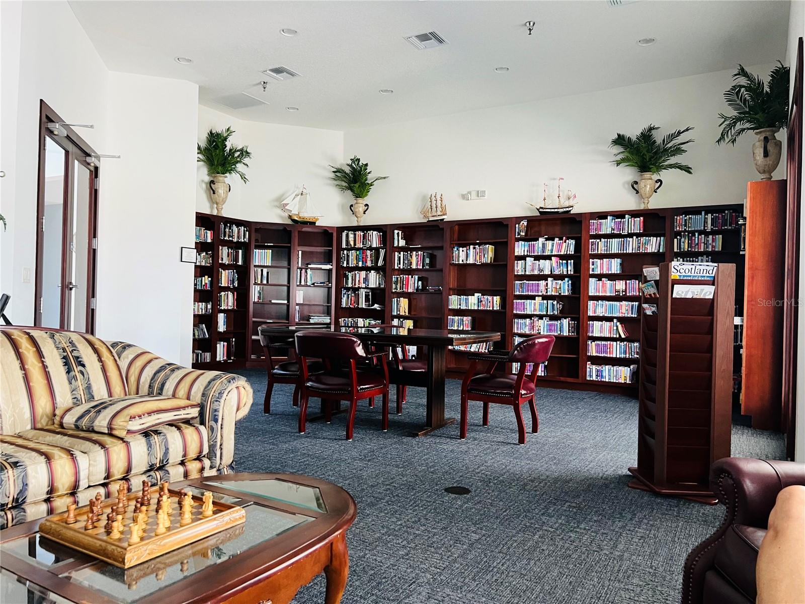 TAVARES ROYAL HARBOR PH 05 - Residential Lease