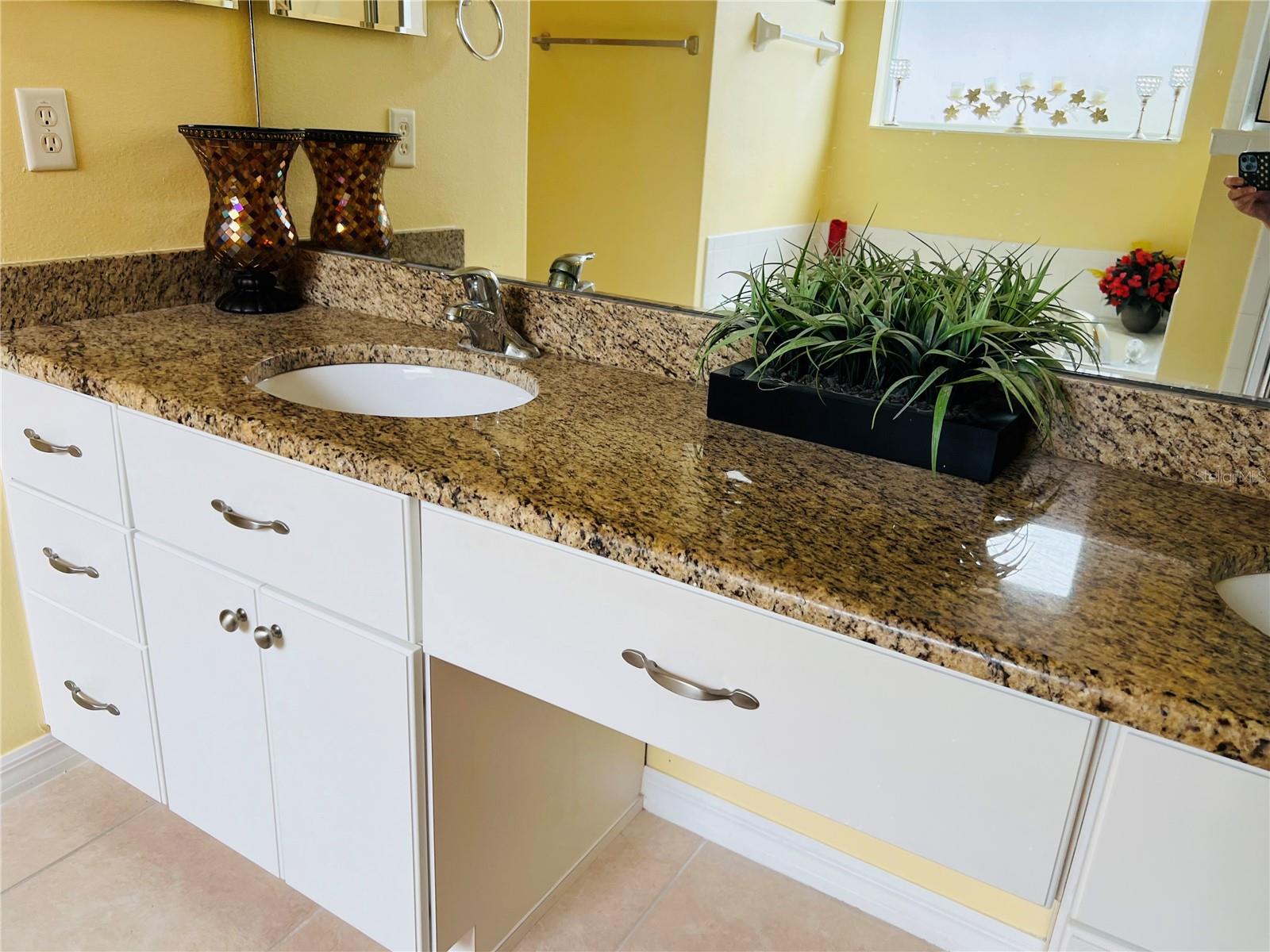 TAVARES ROYAL HARBOR PH 05 - Residential Lease