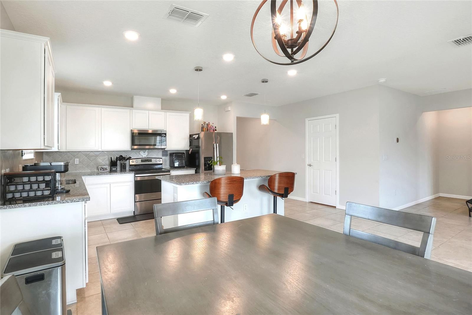 FOREST LAKE PH 1 - Residential Lease