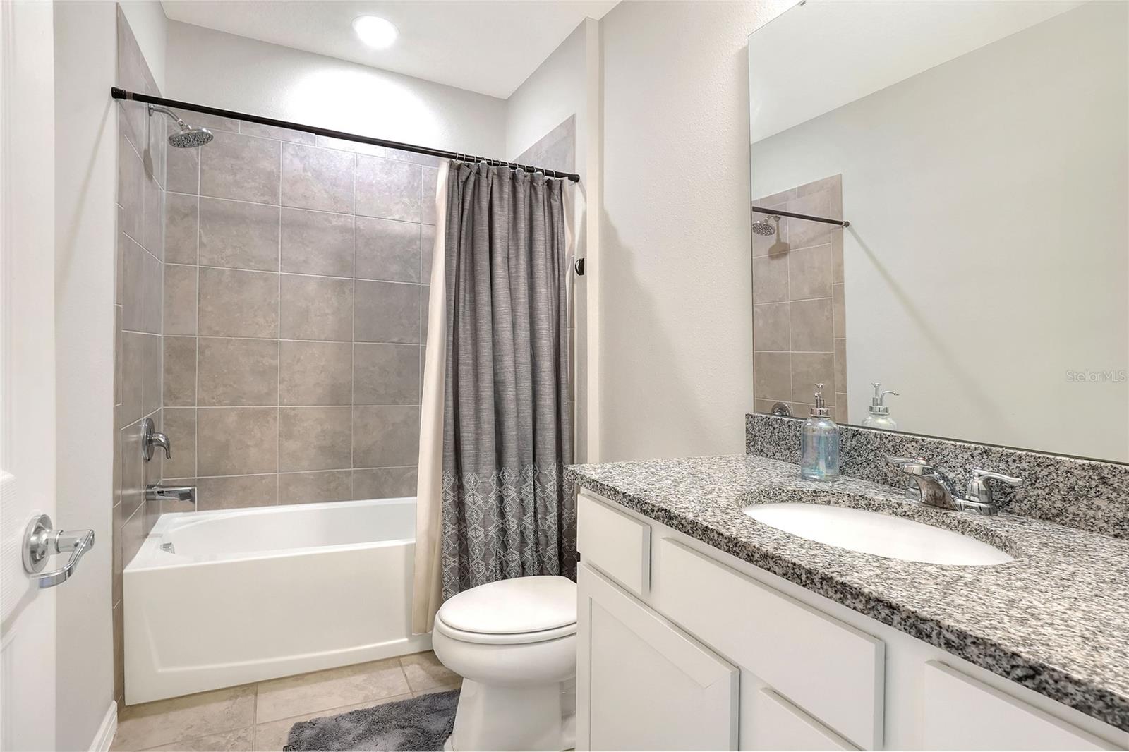 FOREST LAKE PH 1 - Residential Lease