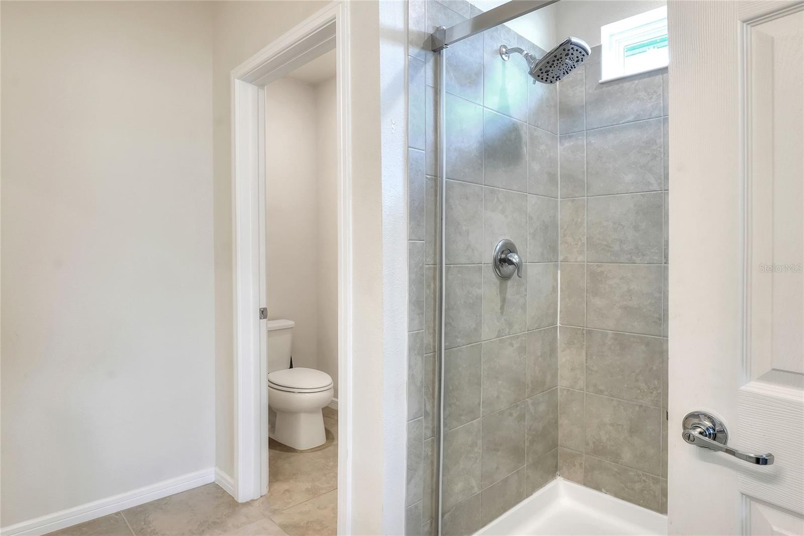 FOREST LAKE PH 1 - Residential Lease