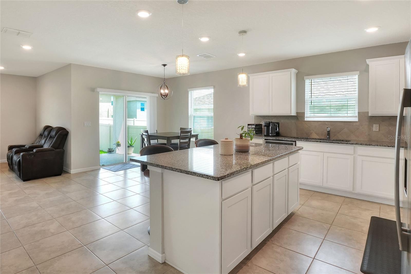 FOREST LAKE PH 1 - Residential Lease