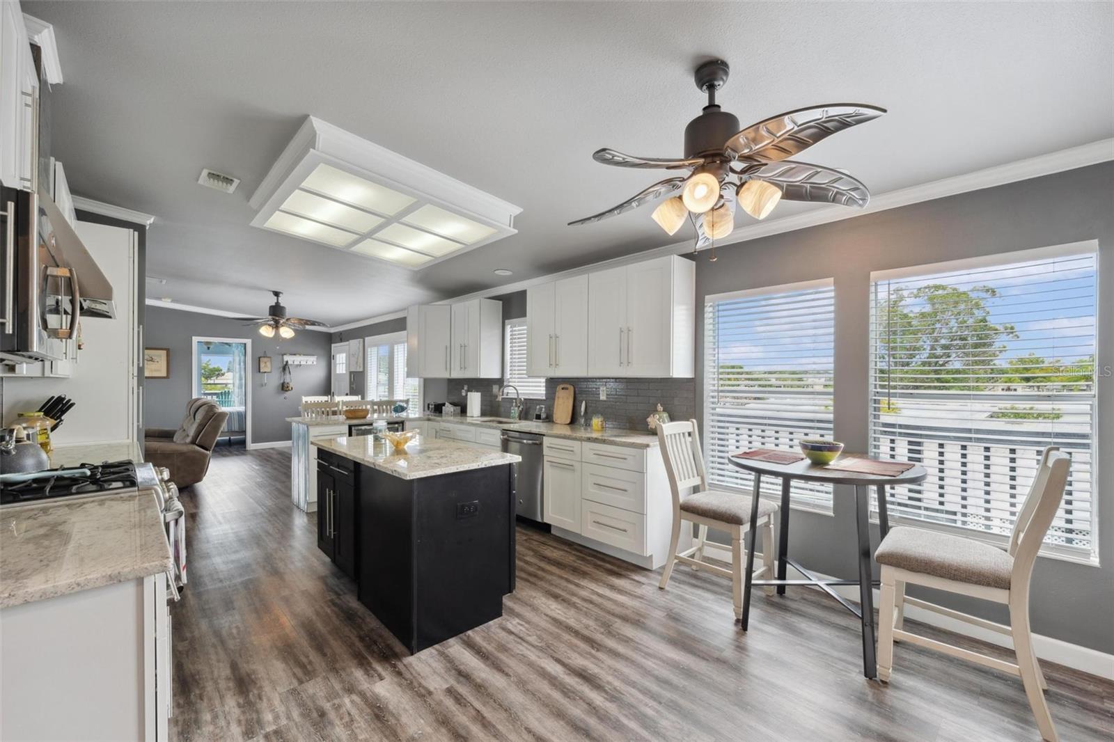 SIGNAL COVE - Residential