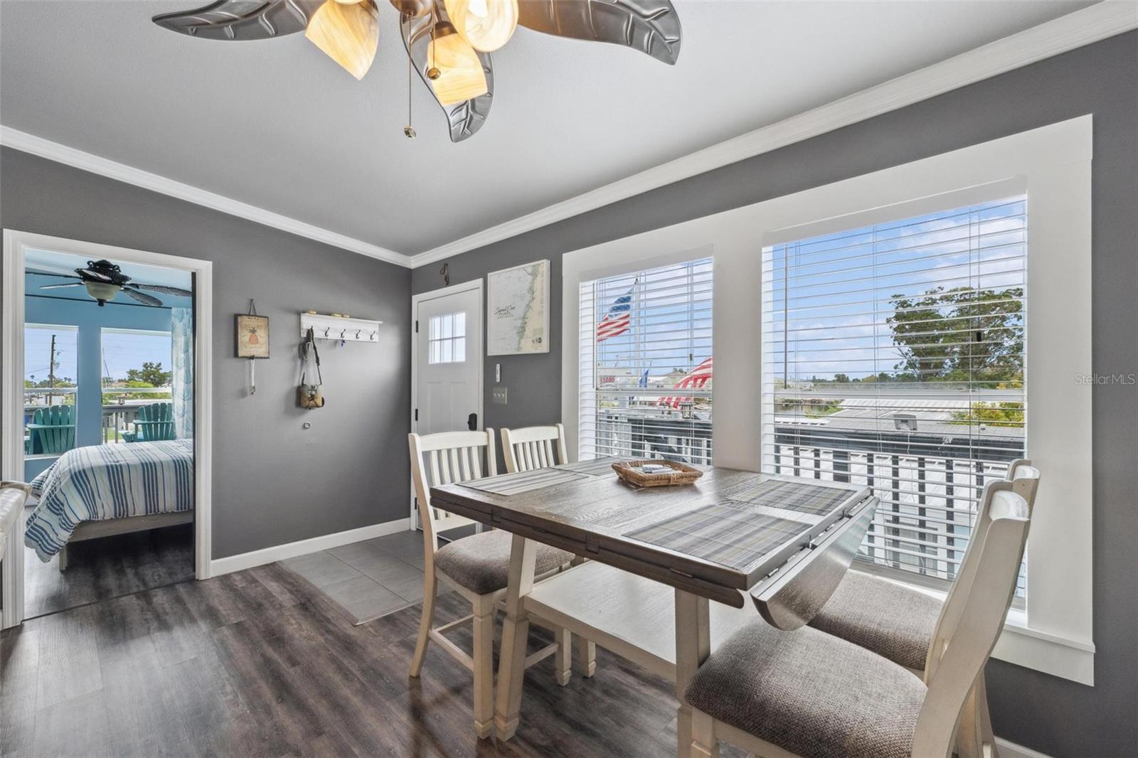 SIGNAL COVE - Residential