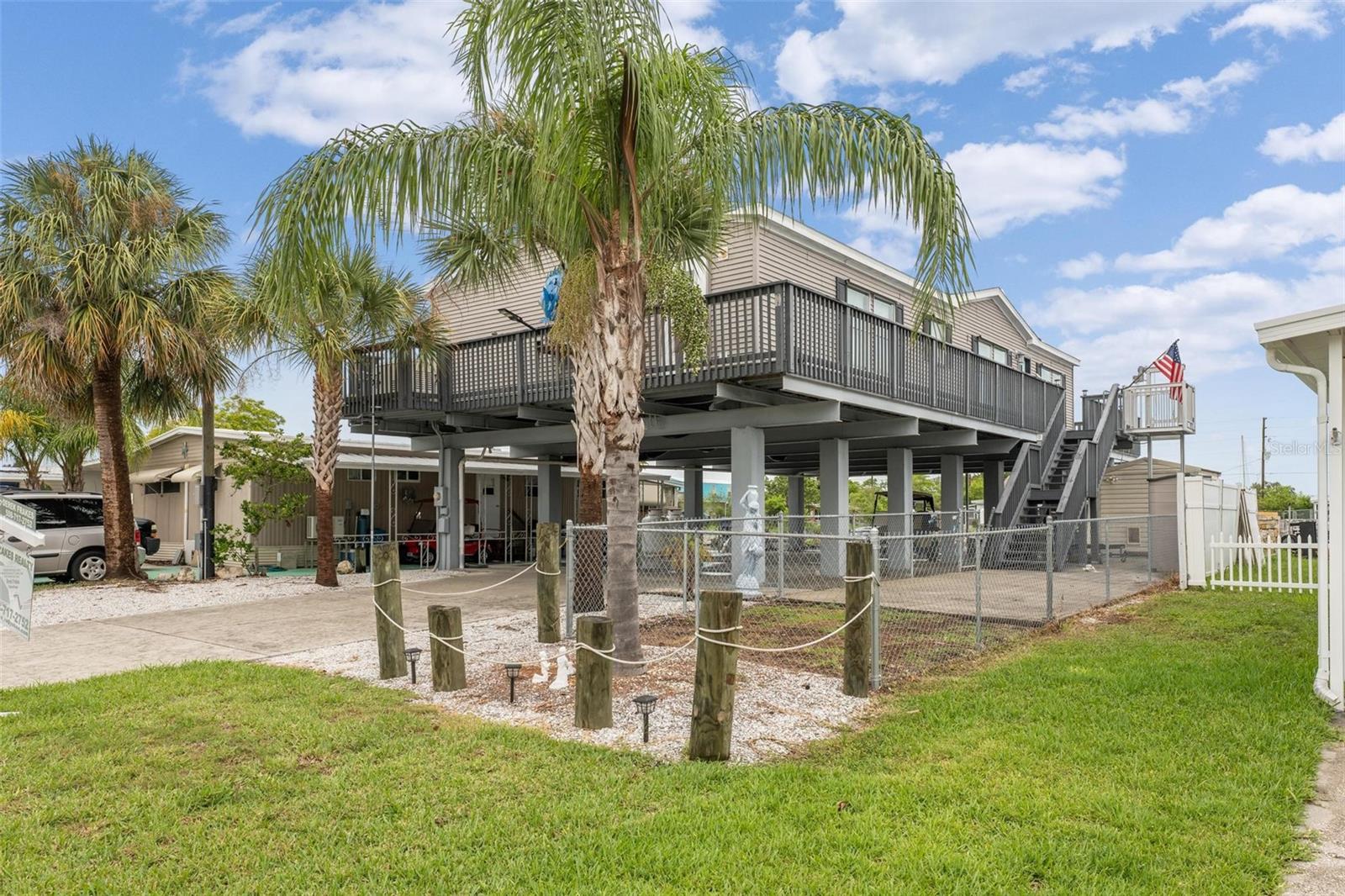 SIGNAL COVE - Residential