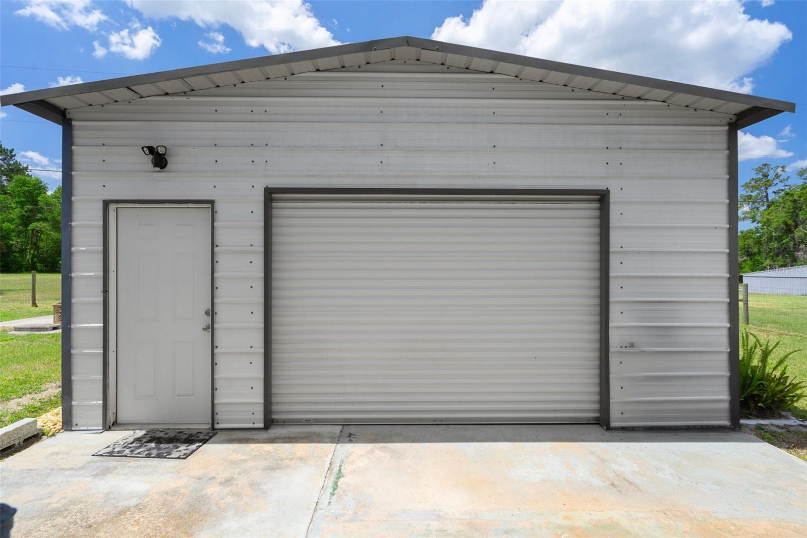 20334 WOODSIDE STREET