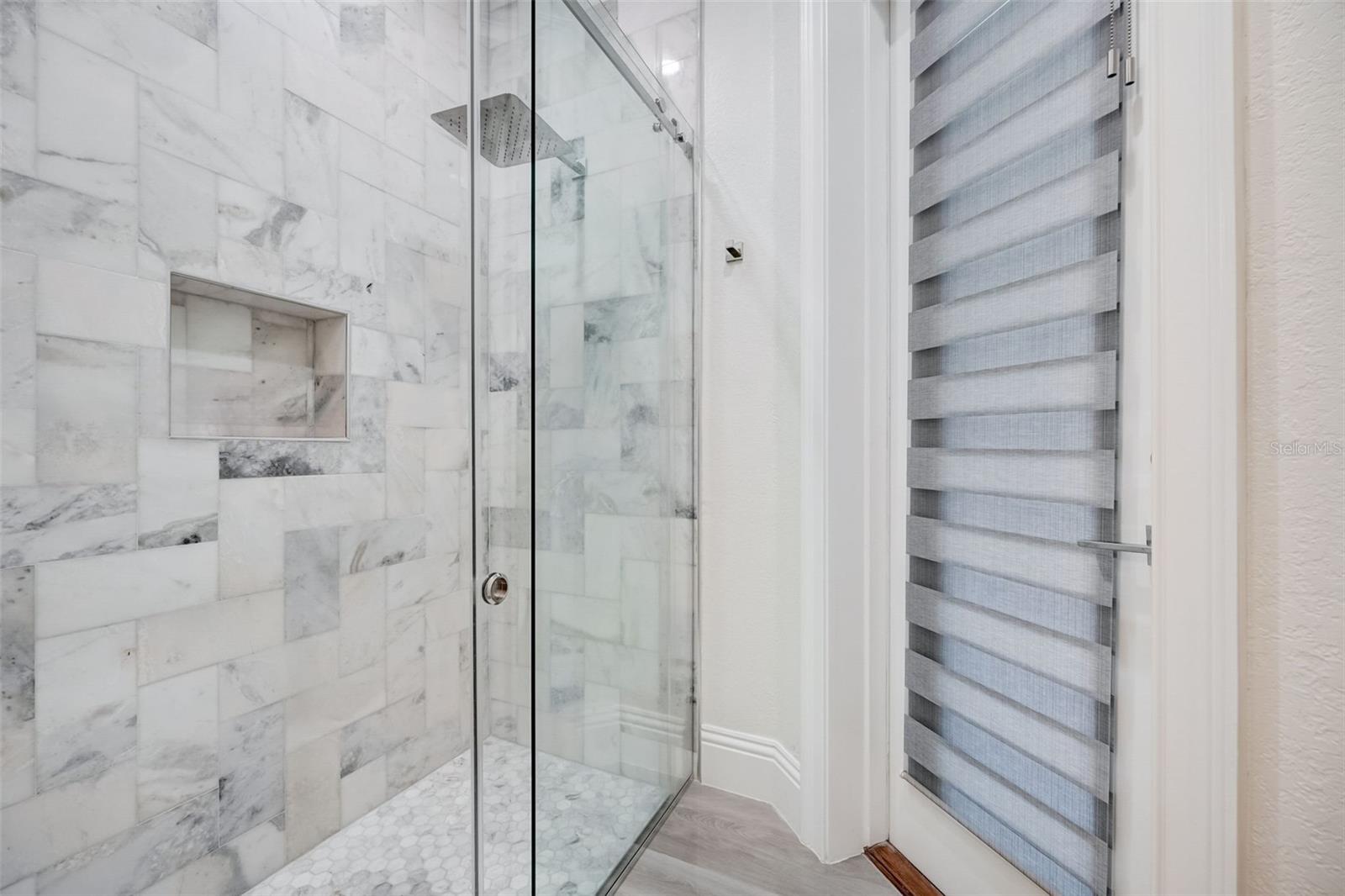 KEENES POINTE - Residential