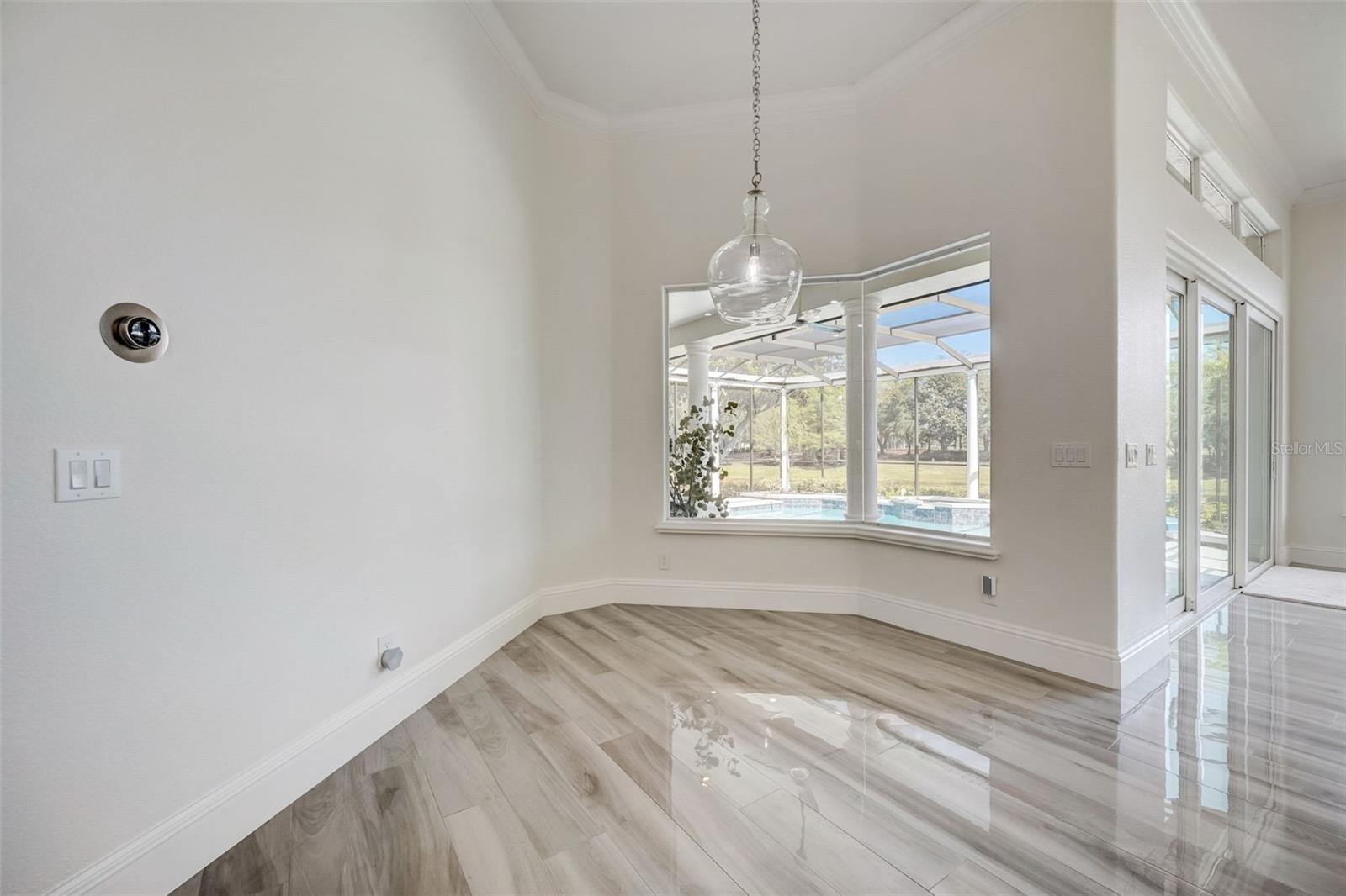 KEENES POINTE - Residential