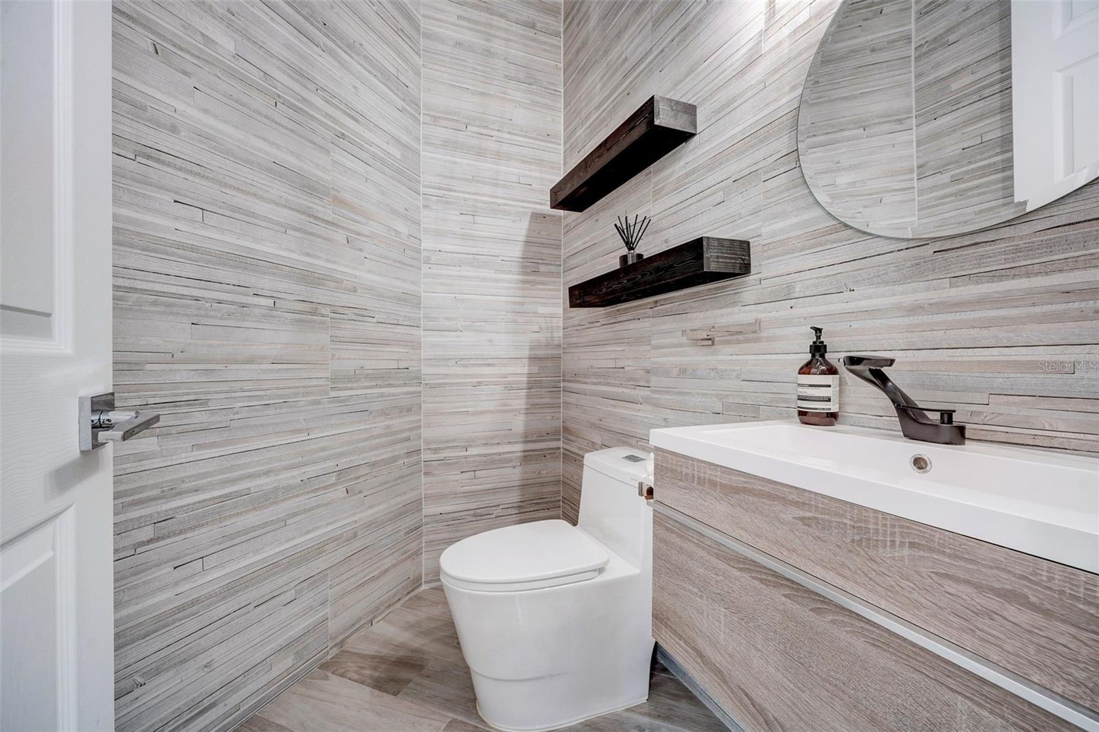 KEENES POINTE - Residential