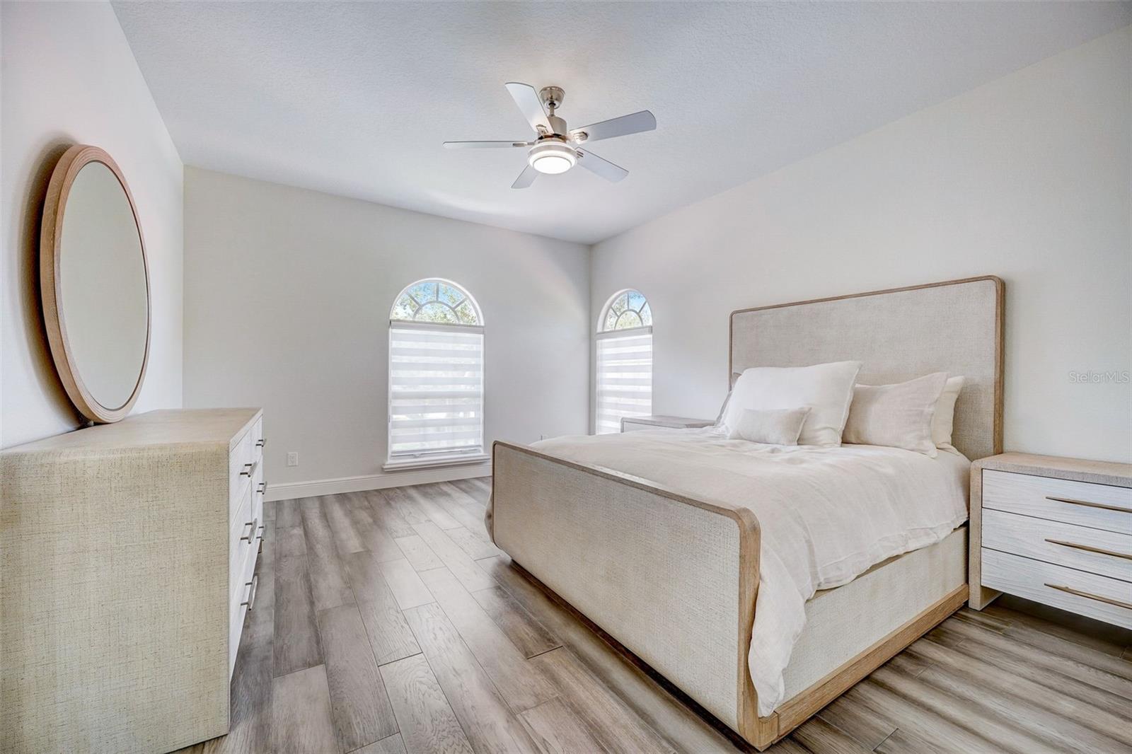 KEENES POINTE - Residential