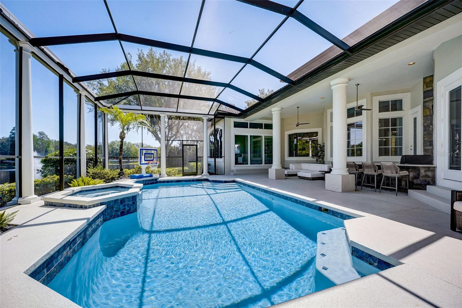 KEENES POINTE - Residential