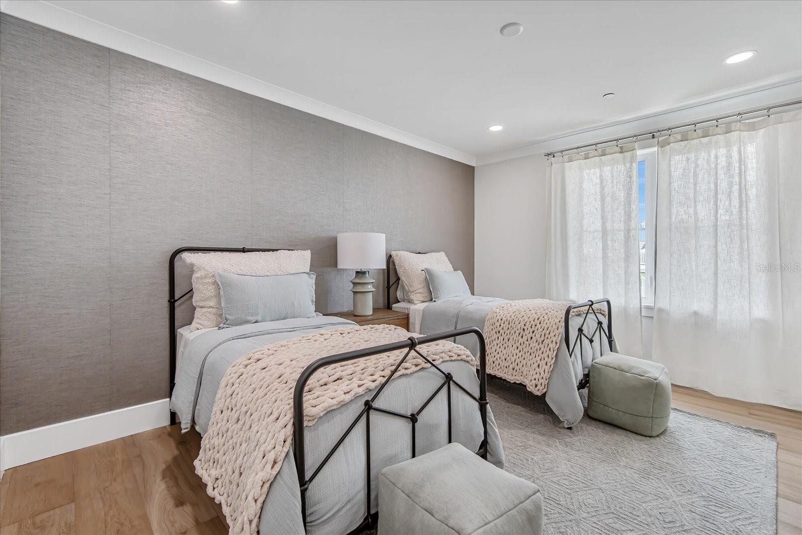 HARBOR SOUND - Residential