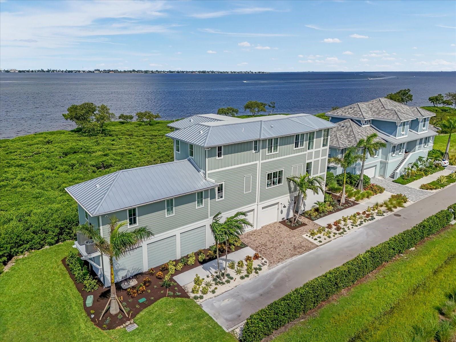 HARBOR SOUND - Residential