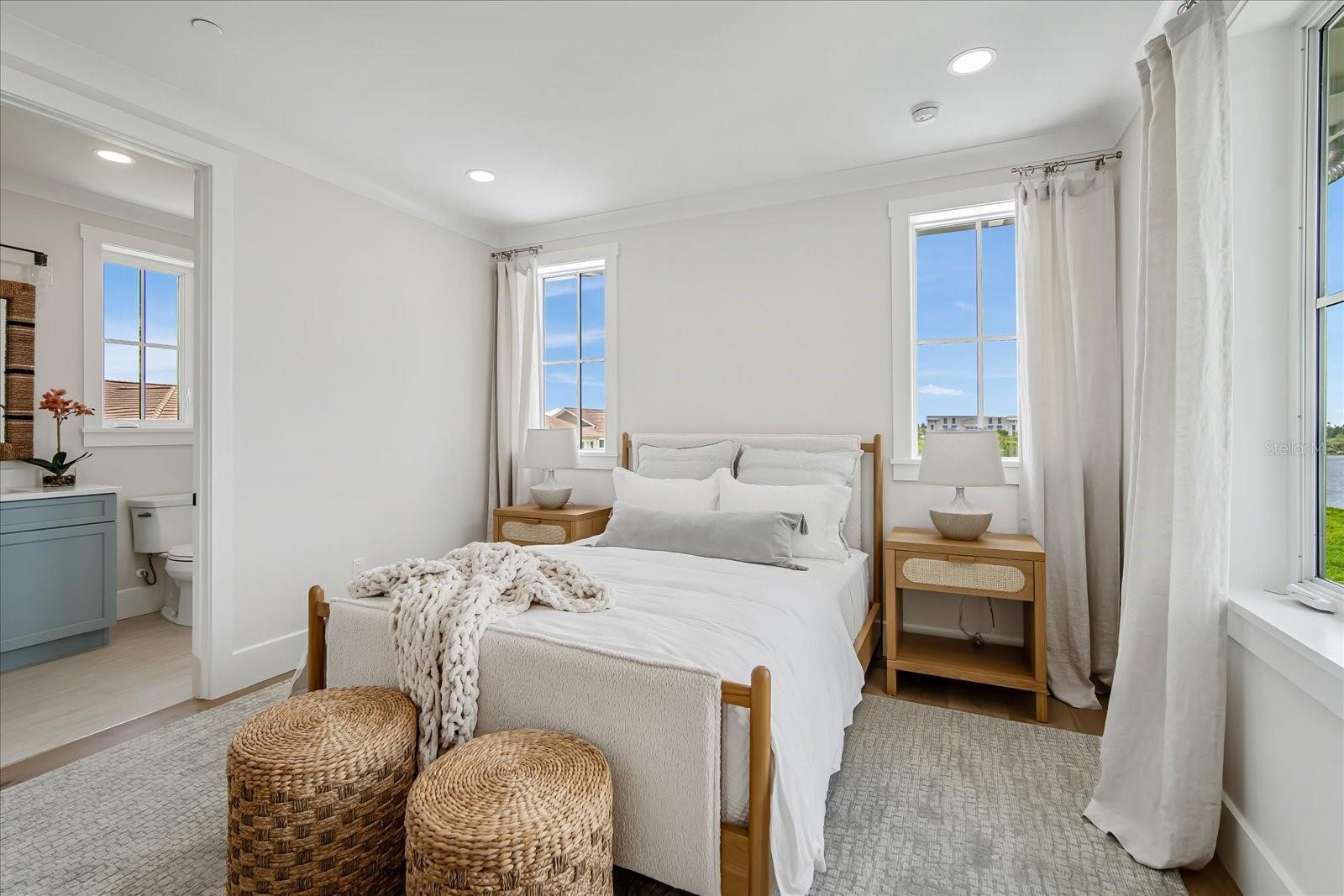 HARBOR SOUND - Residential