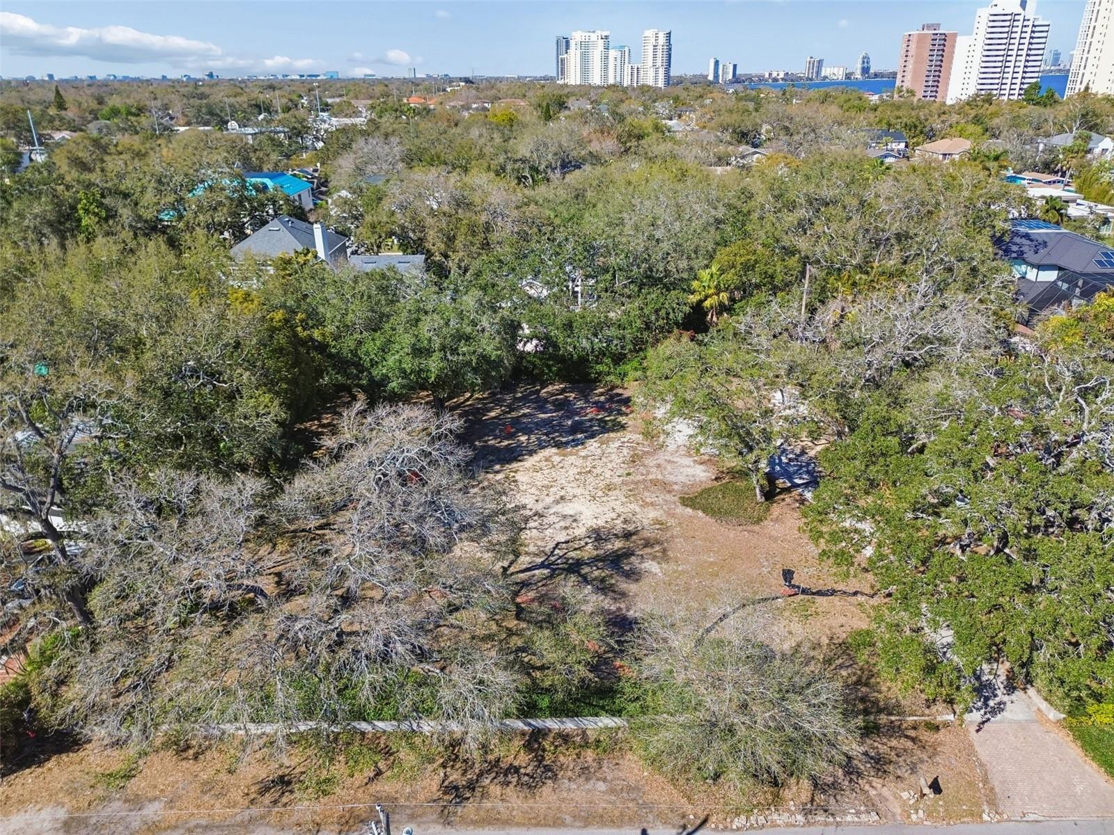 3015 W FAIR OAKS AVENUE